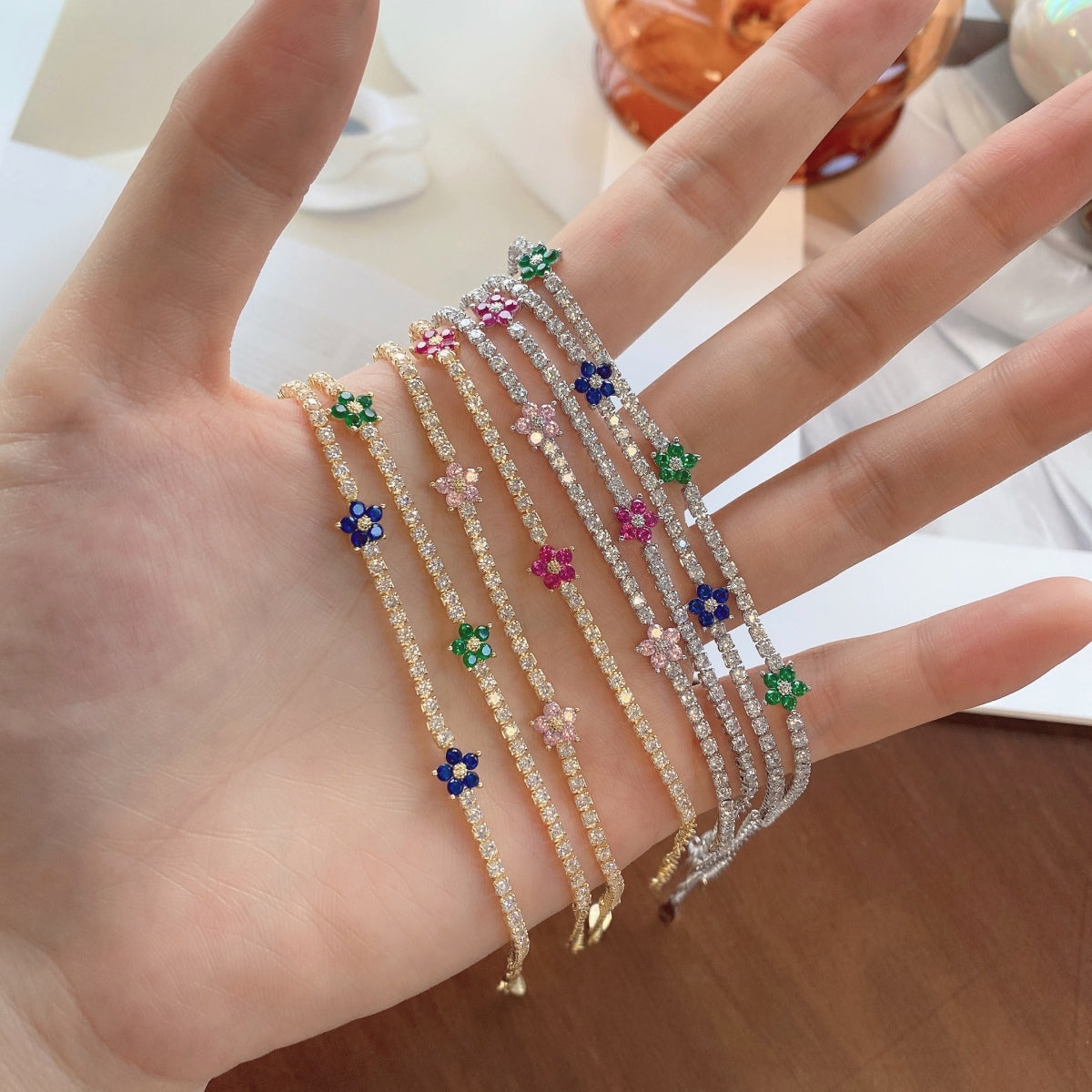 [AuraEcho]Sparkling Flower Shape Tennis Bracelet