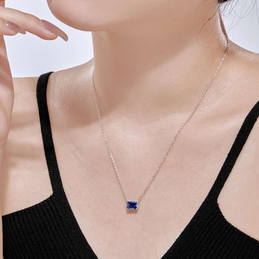 [AuraEcho]Luxurious Square Shape Colorful Necalack