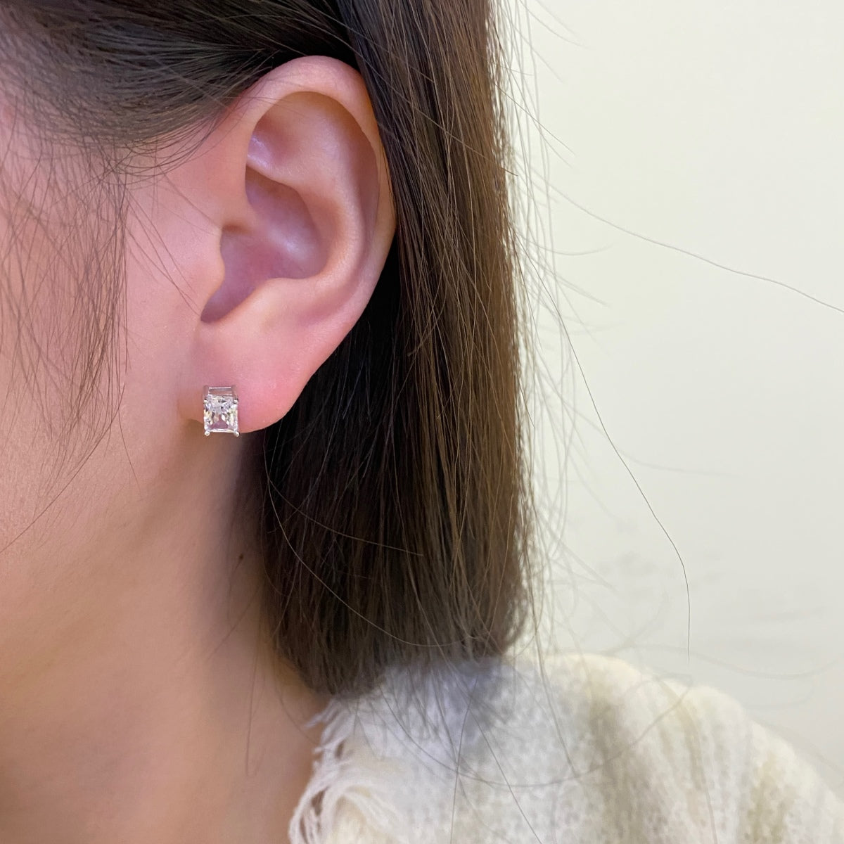 [AuraEcho]Stylish Shiny Rectangular Center Stone Stud Earrings