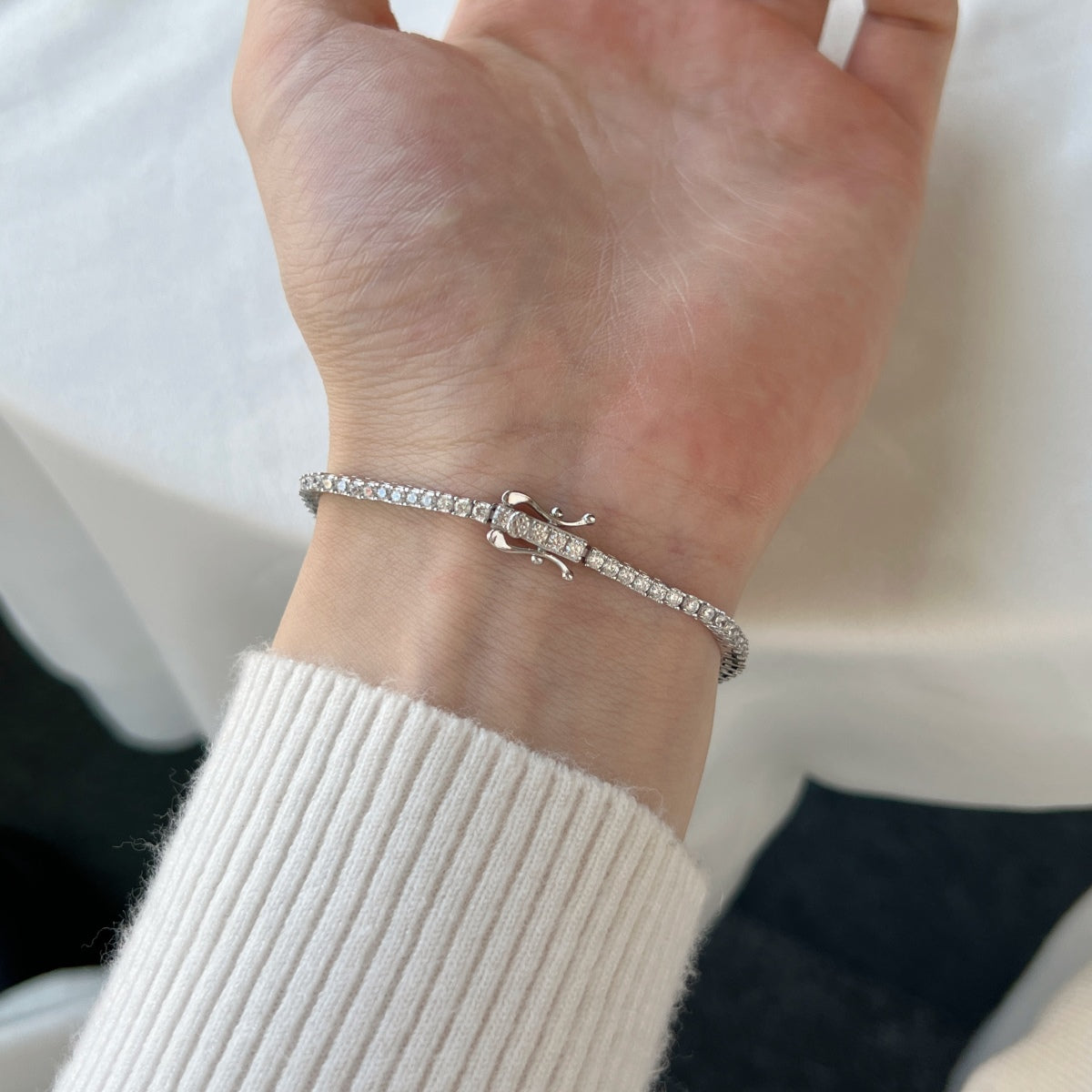 [AuraEcho]Dazzling Exquisite Round Cut Daily Bracelet