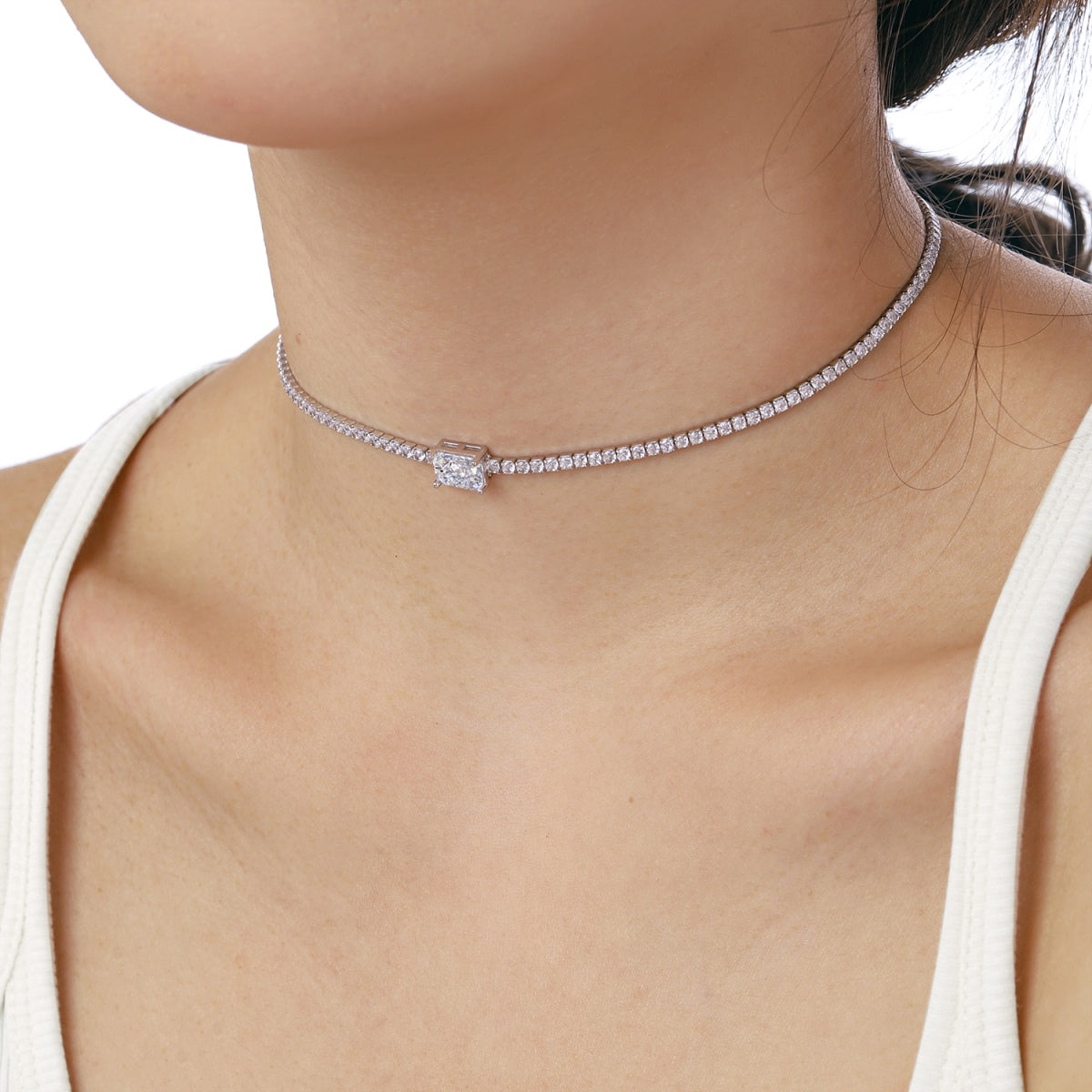 [AuraEcho]2.0 carat Ornate Emerald Cut Necklace