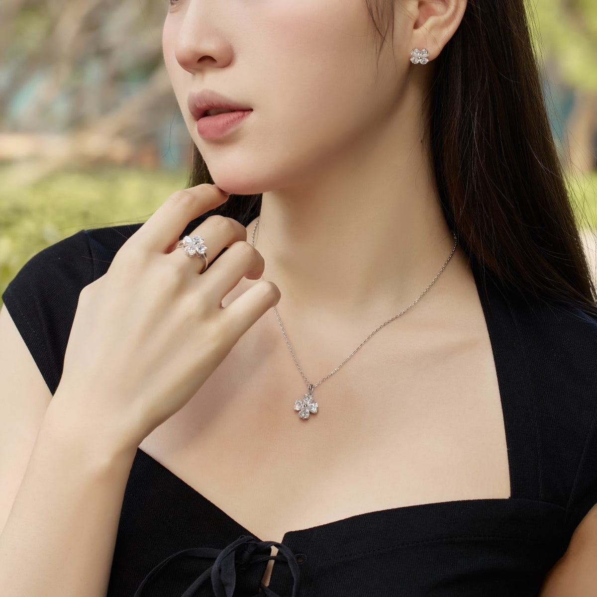 [AuraEcho]Heart-Shaped Four-Leaf Clover Bead Necklace