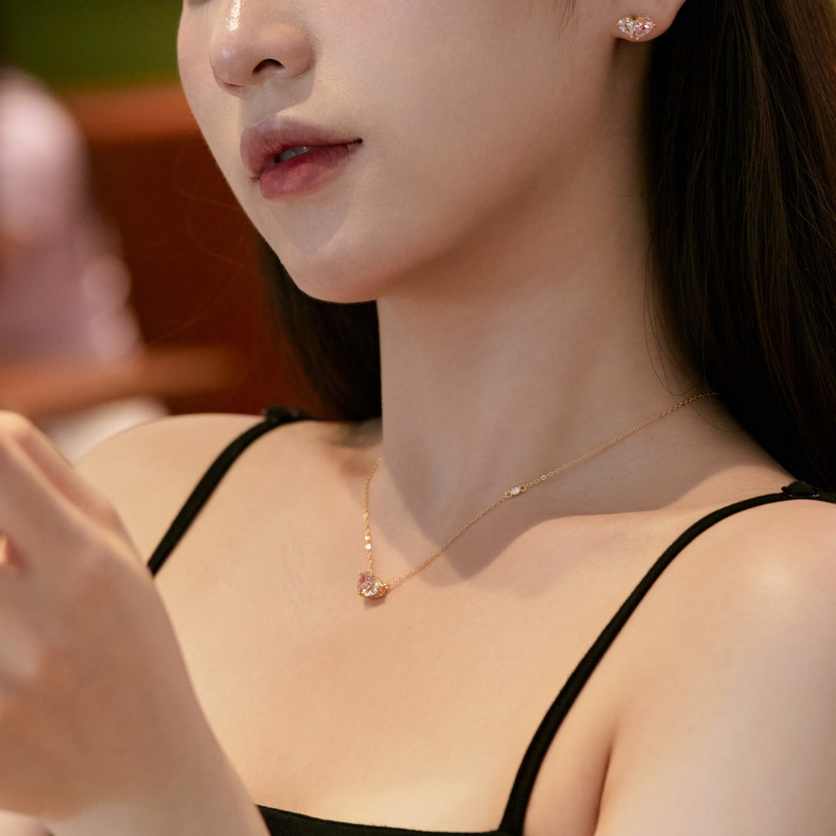 [AuraEcho]Dazzling Elegant Heart Cut Lover Earrings