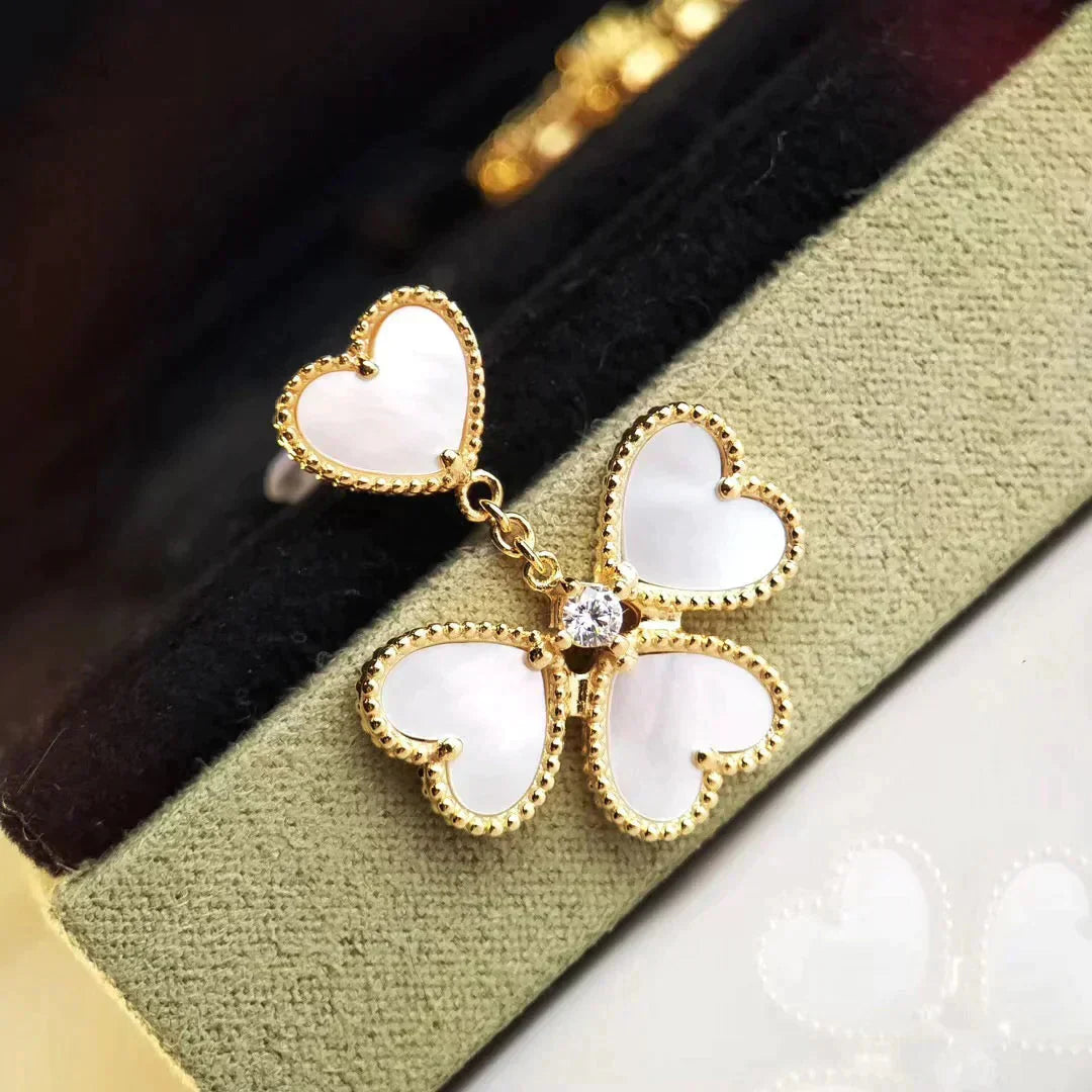 [AuraEcho]CLOVER SWEET WHITE MOP EARRINGS