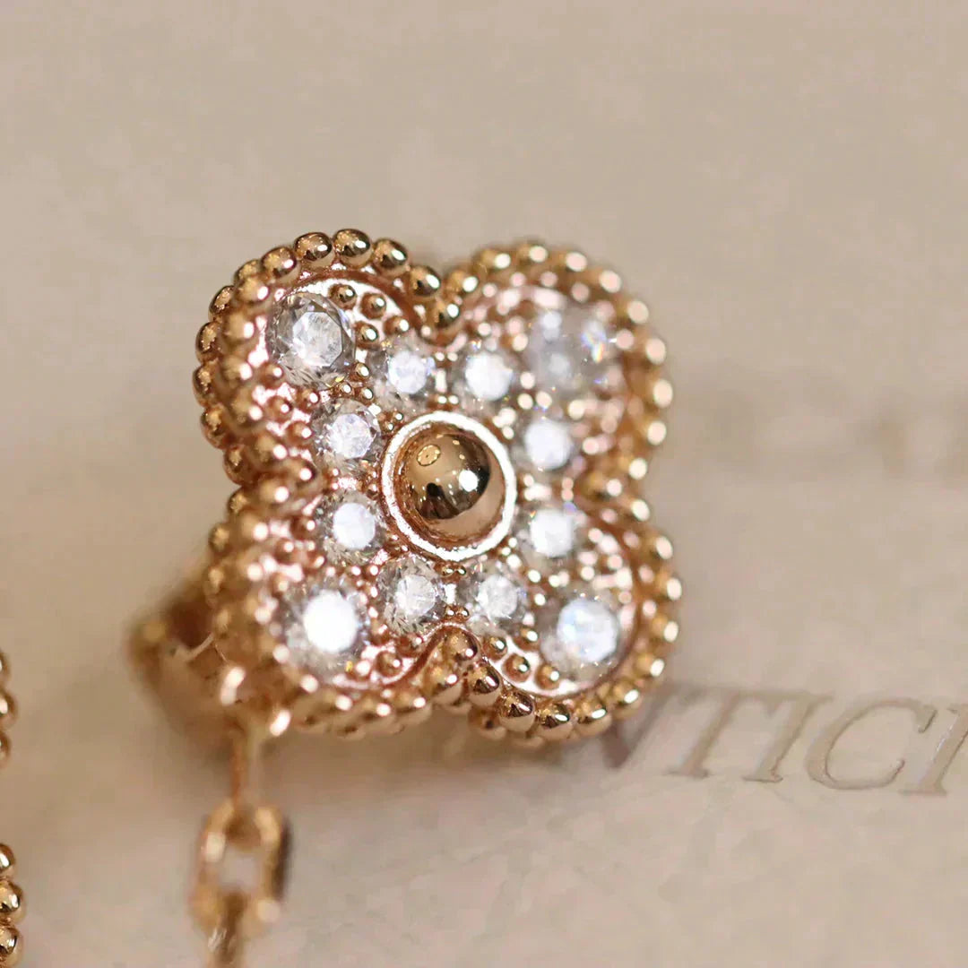 [AuraEcho]CLOVER MEDIUM 1 MOTIFS FUll DIAMOND EARRINGS