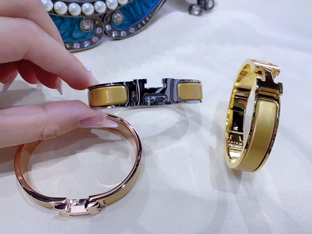 [AuraEcho]H CHAMPAGNE BRACELET
