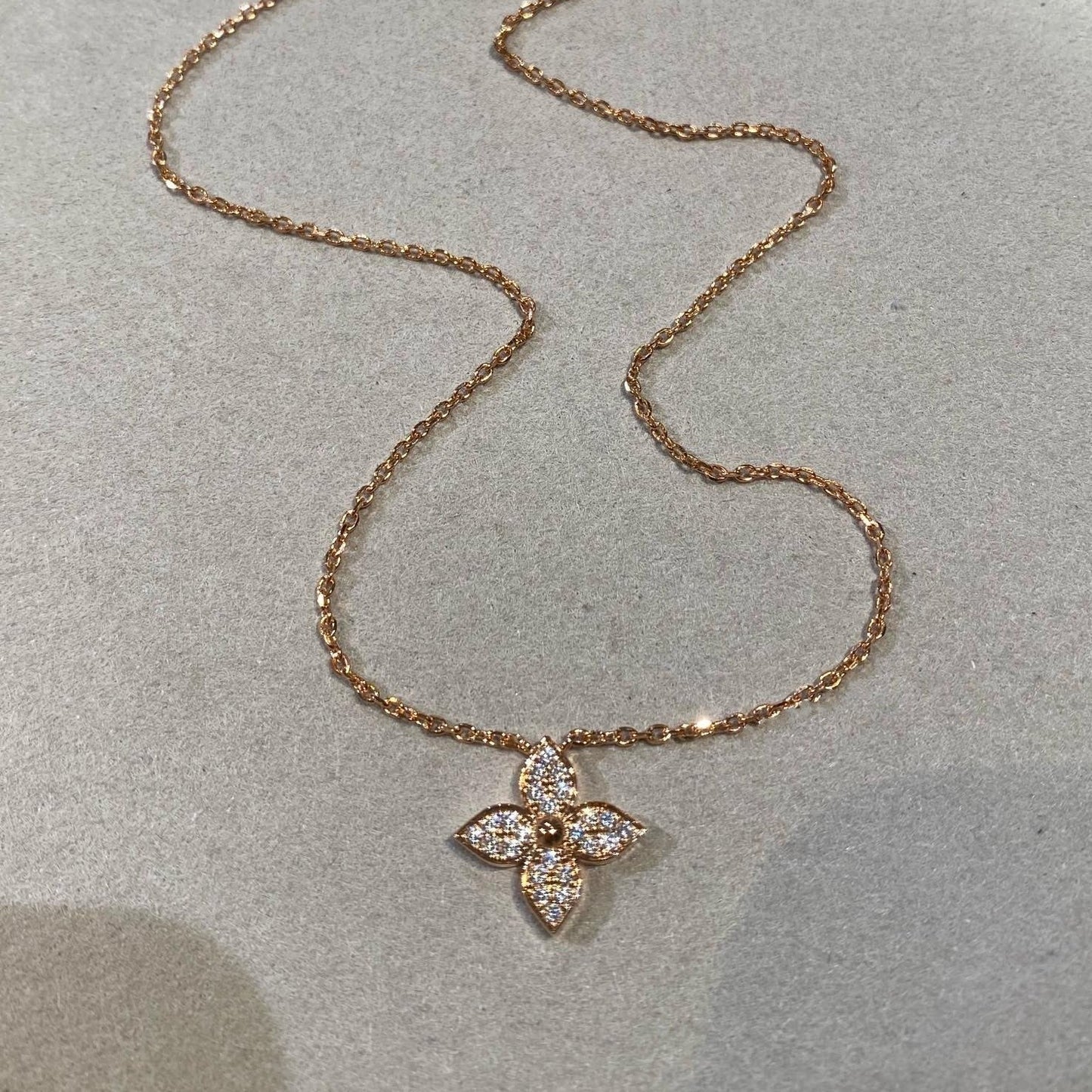 [AuraEcho]STAR DIAMOND NECKALCE