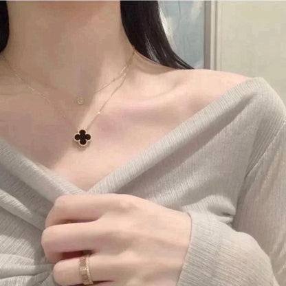 [AuraEcho]CLOVER 15MM BLACK ONYX SINGLE FLOWER NECKLACE