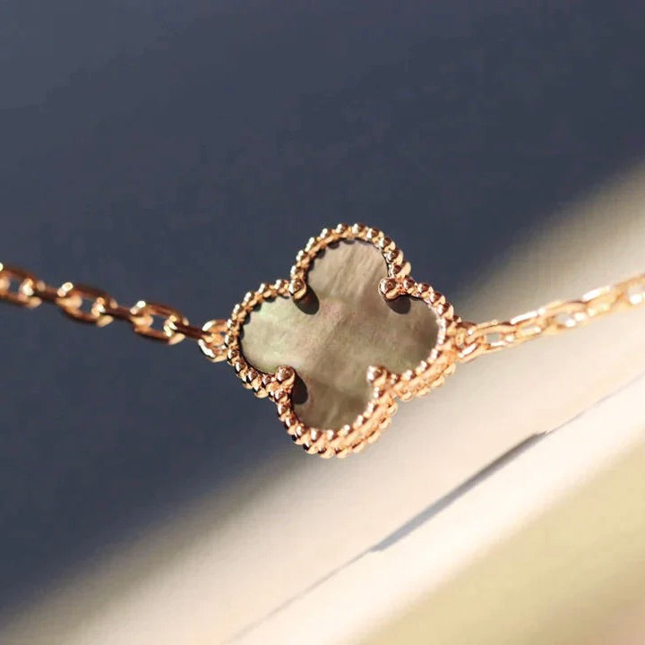 [AuraEcho]CLOVER 20 MOTIFS LASER DIAMOND NECKLACE
