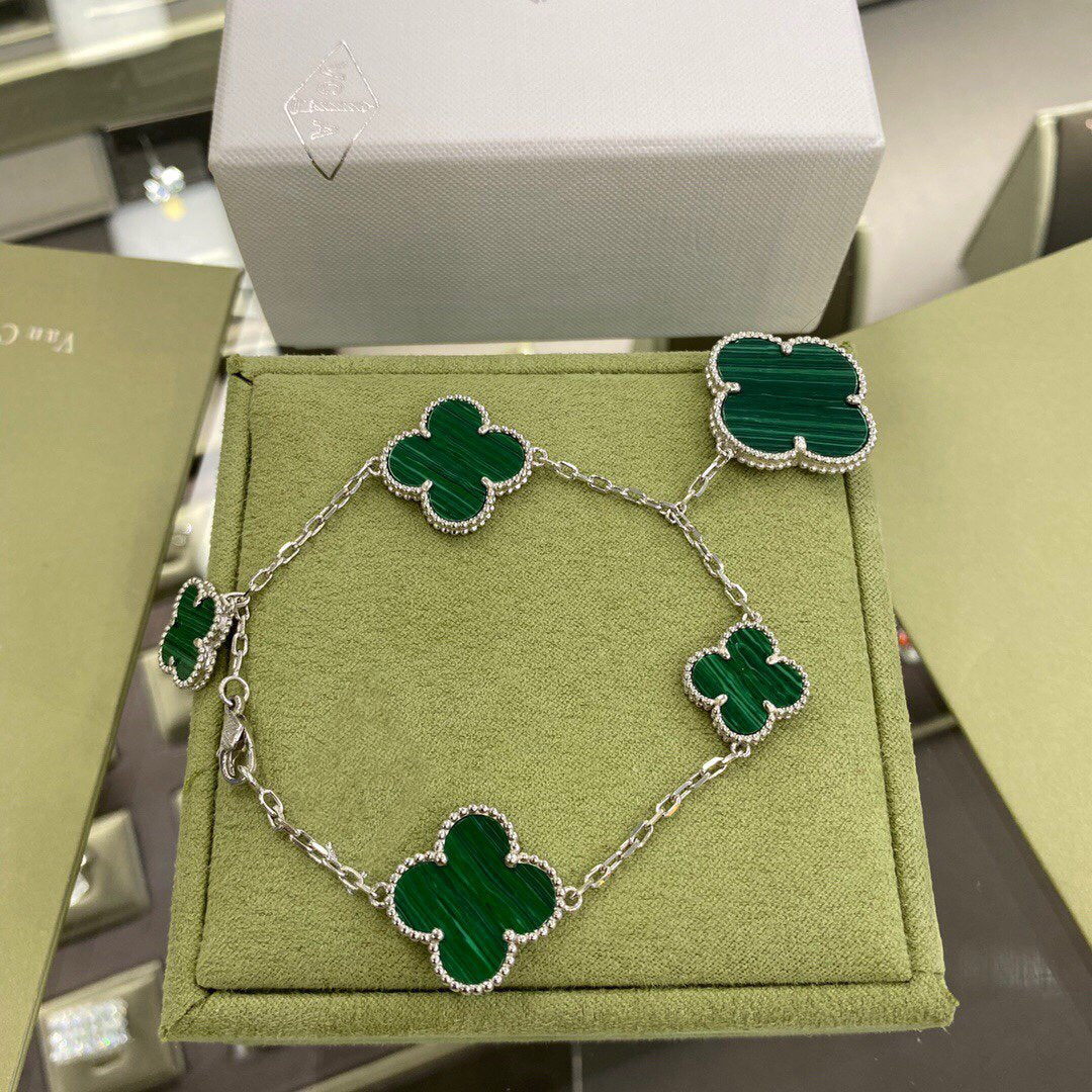 [AuraEcho]CLOVER 5 MOTIFS SIVLER MALACHITE BRACELET