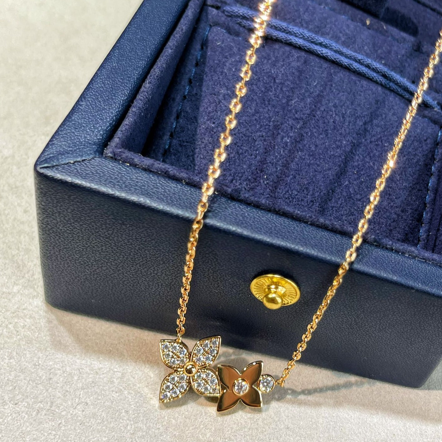[AuraEcho]STAR BLOSSOM NECKLACE PINK GOLD DIAMONDS