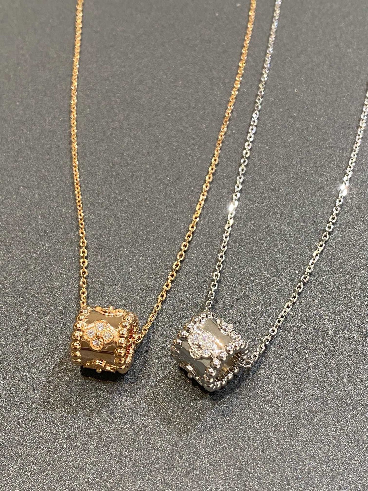 [AuraEcho]PERLEE PEDANT SIVLER DIAMOND NECKLACE