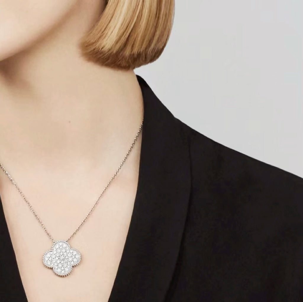 [AuraEcho]CLOVER 25MM LARGE PENDANT DIAMOND PAVED SILVER NECKLACE