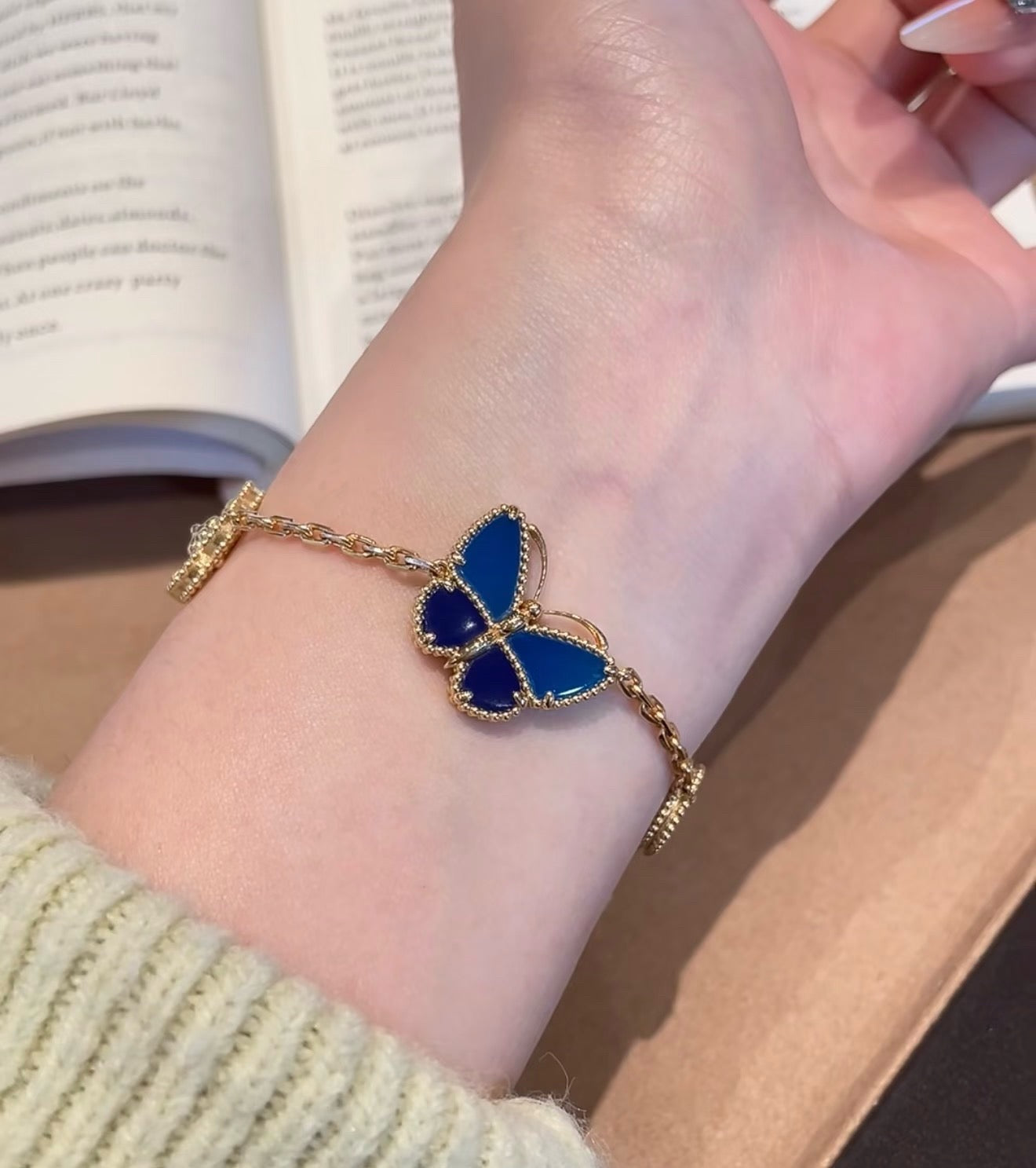 [AuraEcho]LUCKY SPRING BUTTERFLY 5 MOTIF BRACELET