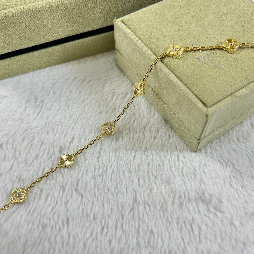 [AuraEcho]CLOVER 6 MOTIF DIAMOND LASER BRACELET