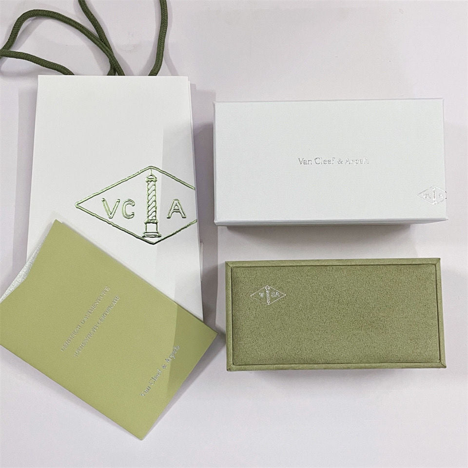 [AuraEcho]VA CLOVER BRACELET NECKLACE RING BOX GIFT BAG