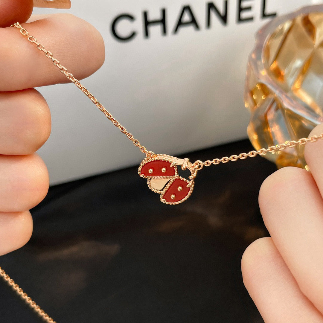 [AuraEcho]LUCKY  CARNELIANS LADYBUG NECKLACE