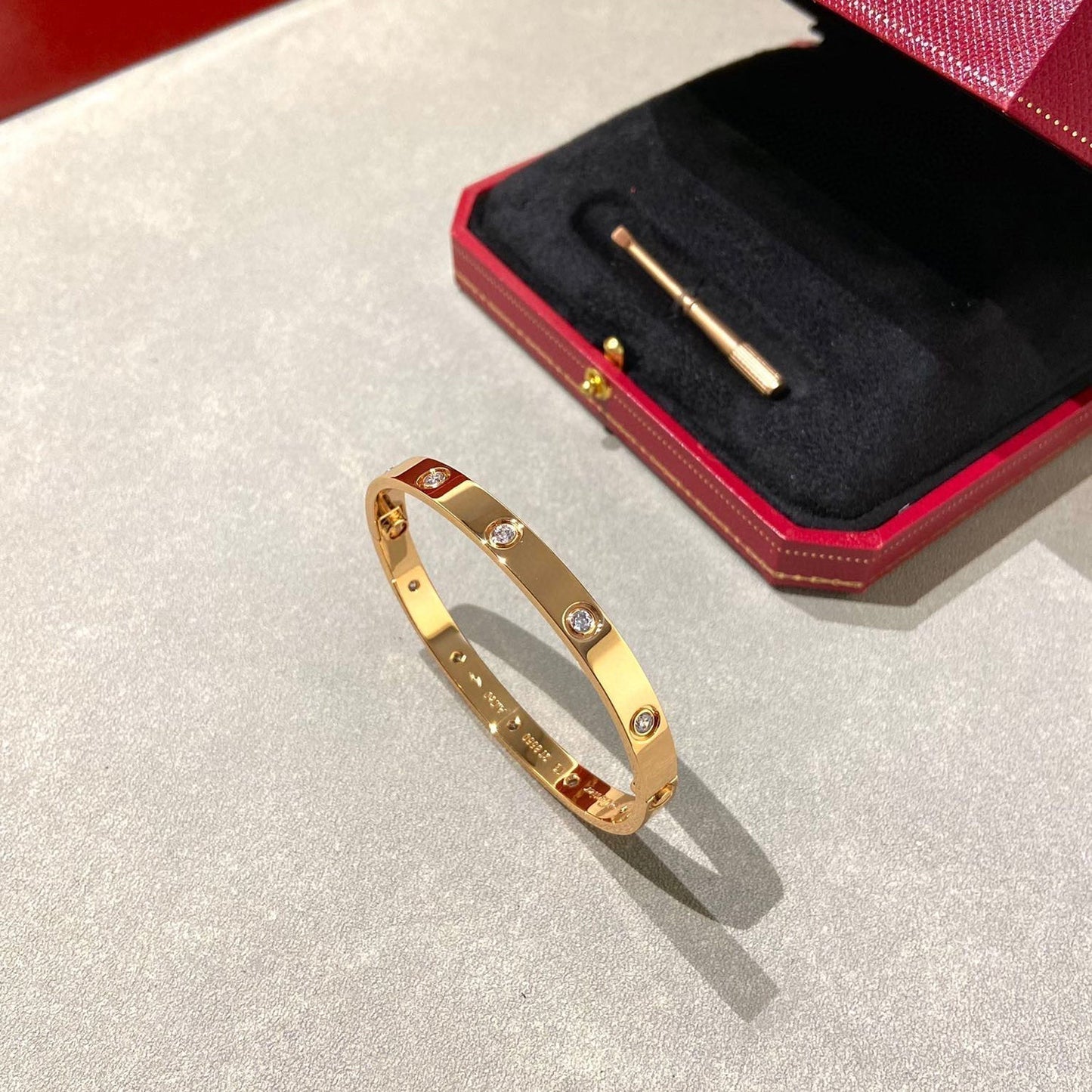 [AuraEcho]LOVE BRACELET 6.1MM 10 DIAMONDS