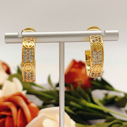 [AuraEcho]LOVE 5.5MM DIAMOND PAVED EARRINGS