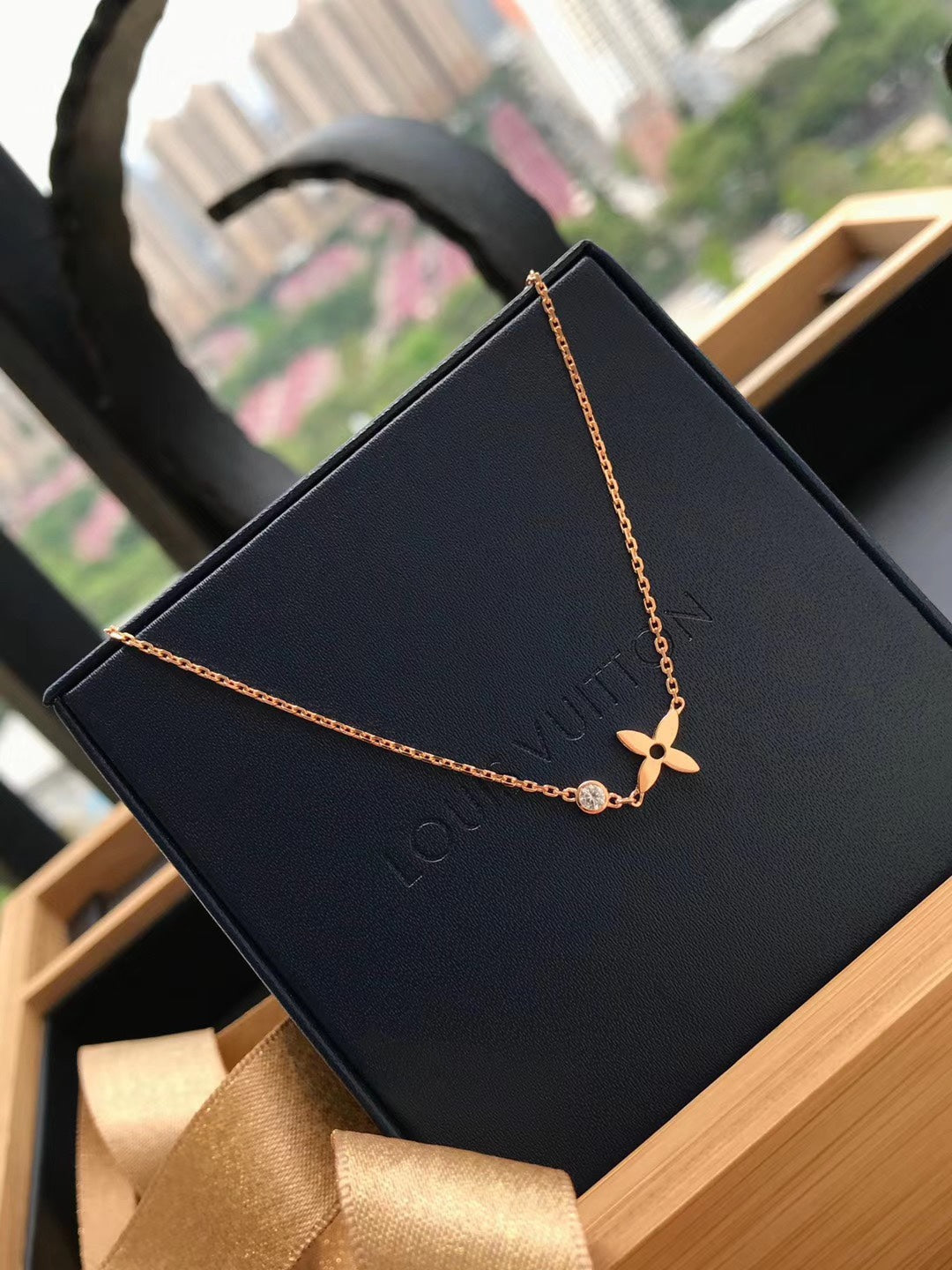 [AuraEcho]BLOSSOM PENDANT PINK GOLD AND DIAMOND