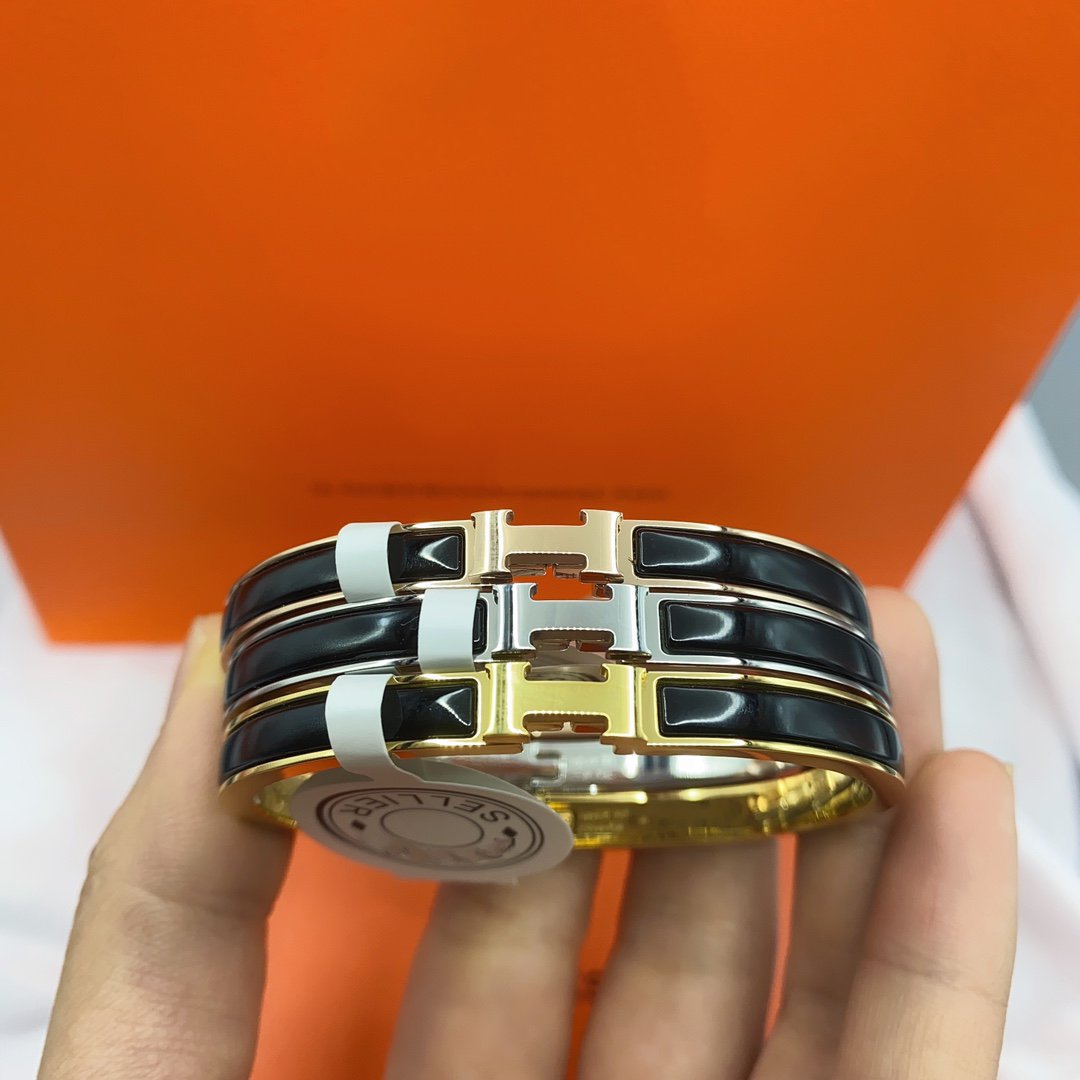 [AuraEcho]CLASSIC HM CLIC BLACK 8MM ENAMEL BRACELET