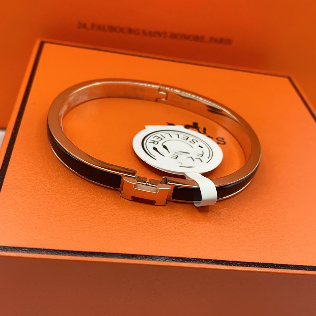[AuraEcho]CLASSIC HM CLIC BLACK 8MM ENAMEL BRACELET