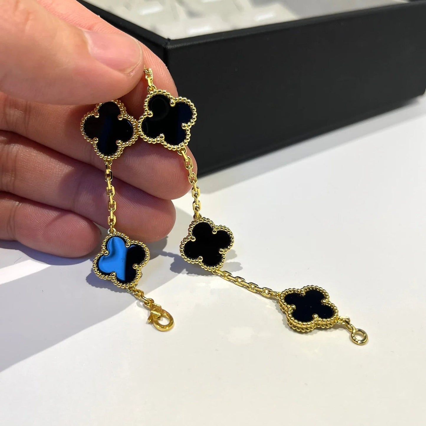 [AuraEcho]CLOVER  5 MOTIFS BLACK ONYX BRACELET