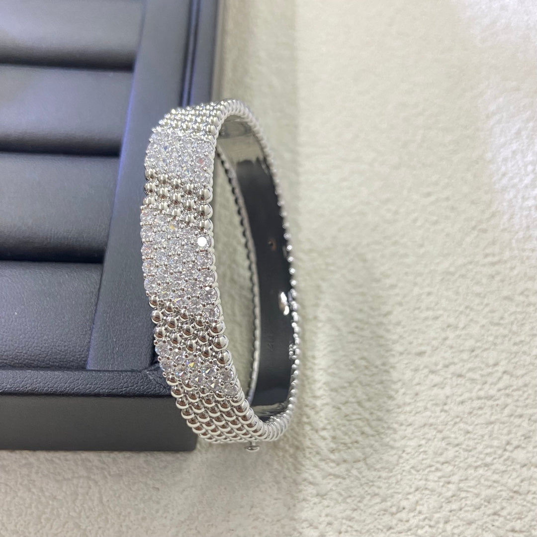 [AuraEcho]  FIVE-ROW DIAMOND BRACELET